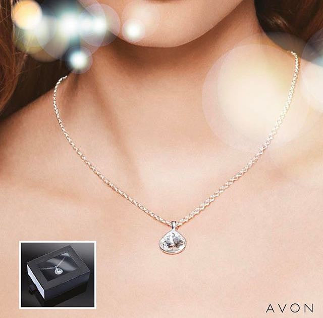 Avon swarovski crystal necklace discount
