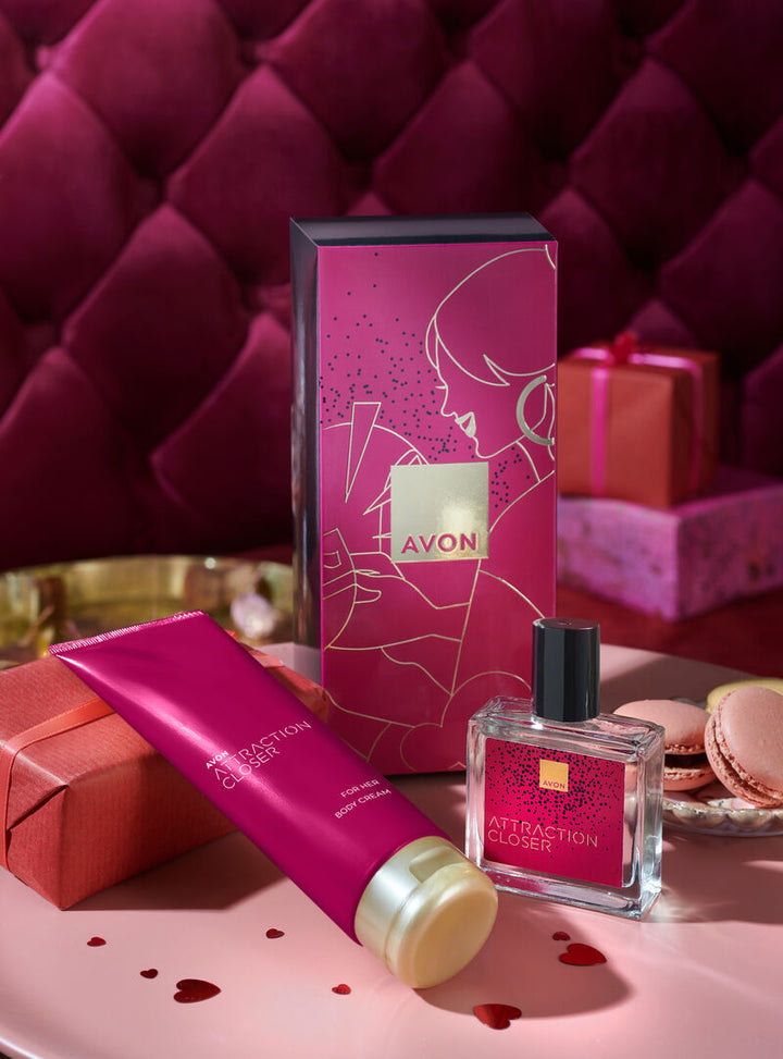 Attraction Closer Gift Set for Her · AVON Malta